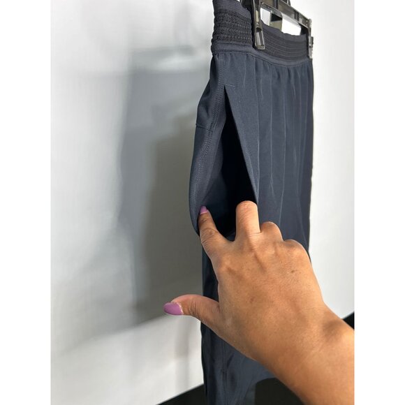 Fabletics Fundamentals Black Gym Shorts M Polyester & Spandex - Picture 3 of 5